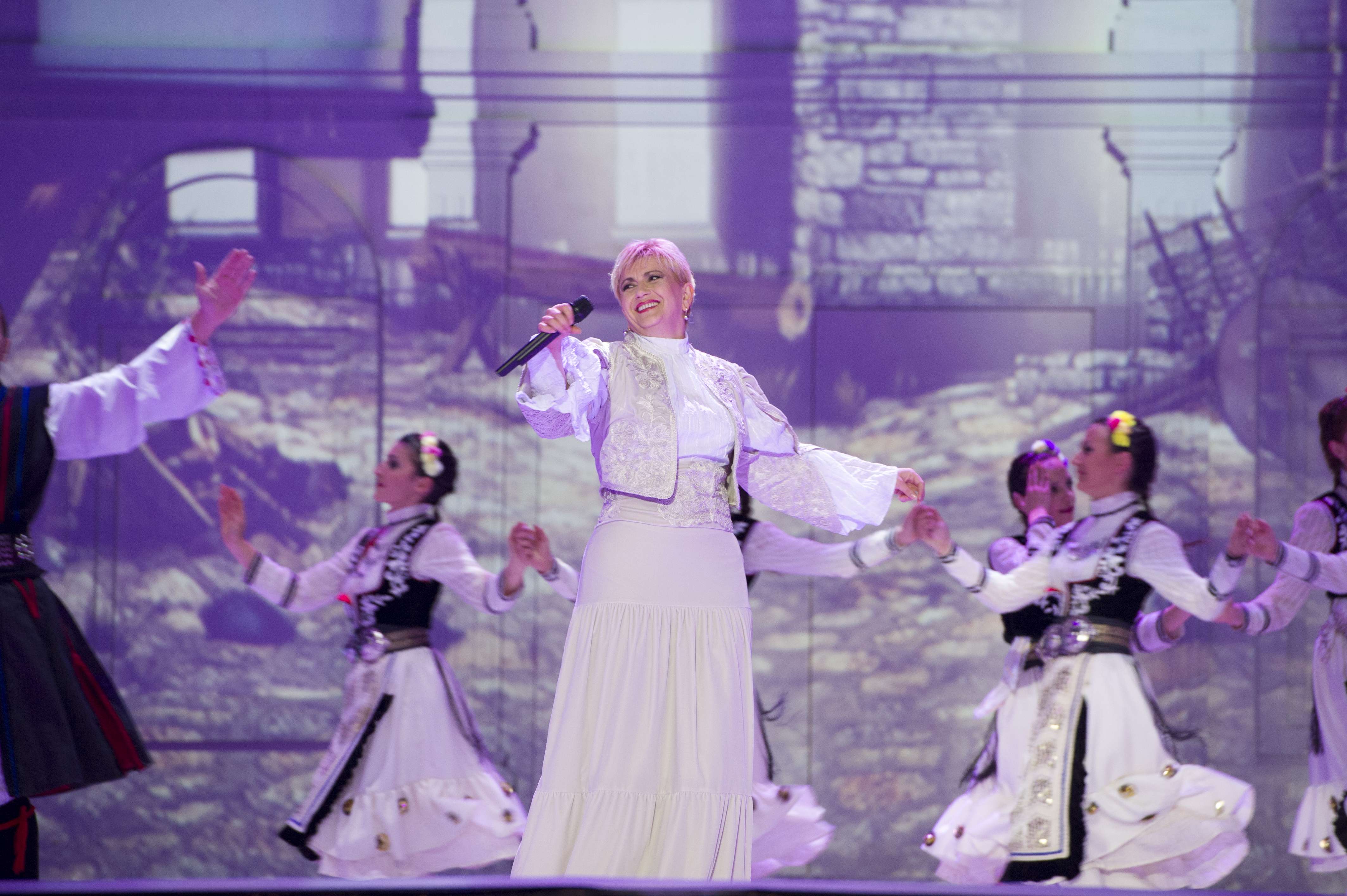 Николина Чакърдъкова